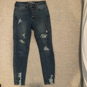 High waisted ripped jeans